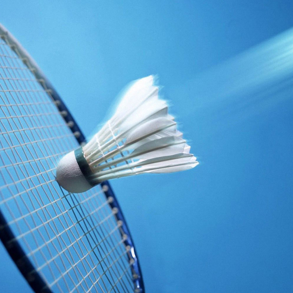 Experience choosing badminton racket tension for beginners